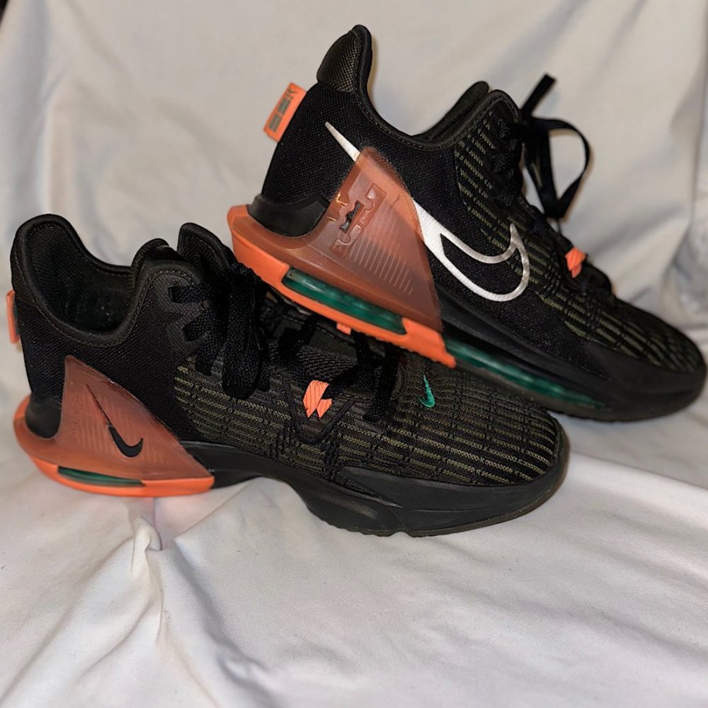 LeBron Witness 6 Black Crimson Pulse